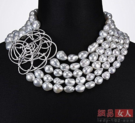 ʿ錚O(sh)ӋSuzanne SyzƷ