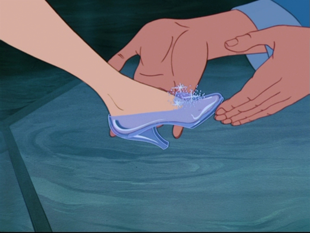 cף˾2012＾l(f)͡ҹCinderella@ʯDVDӰʿ؄eՈЬO(sh)ӋChristian LouboutinO(sh)ӋһˮЬ 