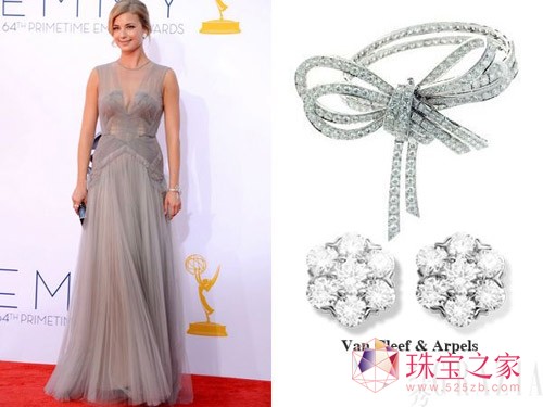 Emily VanCamp 十大女明星教你如何應(yīng)景妝點珠寶Emily VanCamp