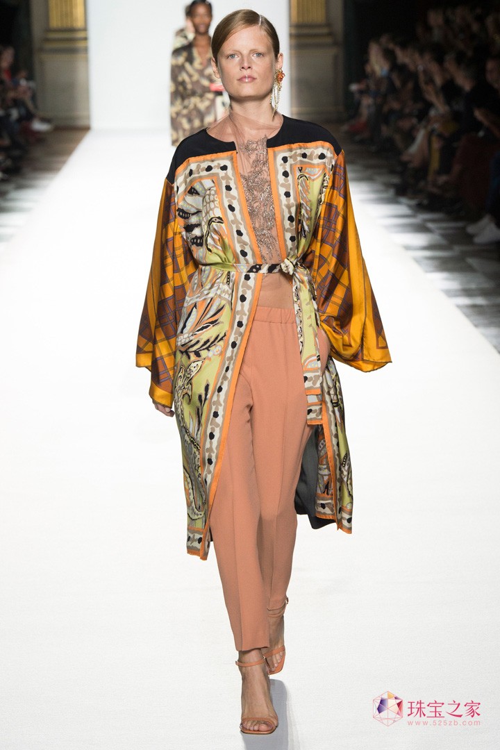 rֲʧˇgϢDries Van Noten 2018ϵЕrb