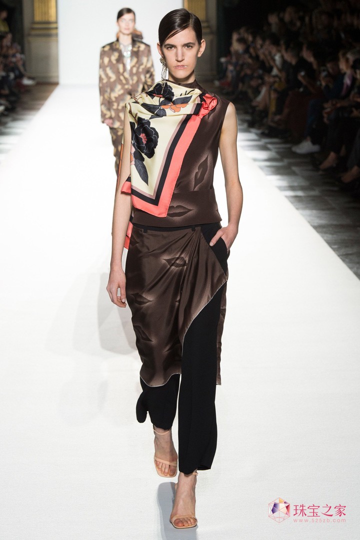 rֲʧˇgϢDries Van Noten 2018ϵЕrb
