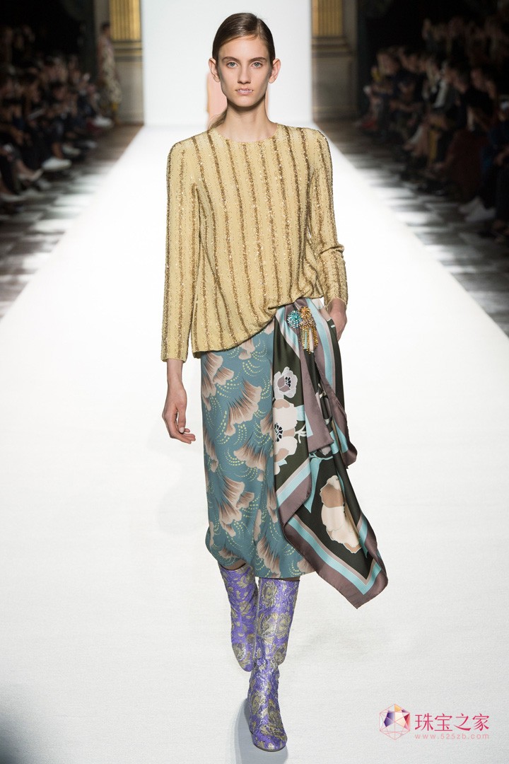 rֲʧˇgϢDries Van Noten 2018ϵЕrb